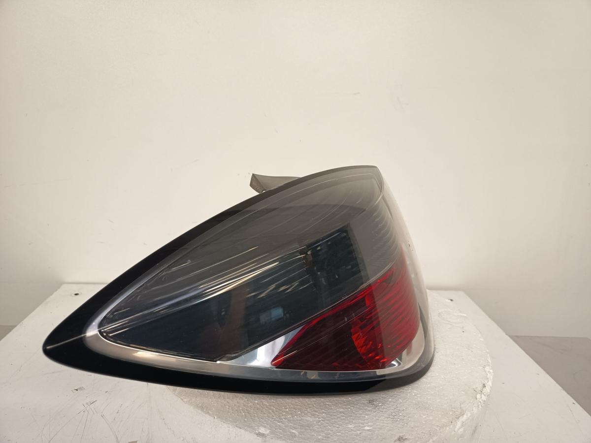 Opel Astra H GTC orig R&uuml;ckleuchte Schlussleuchte hinten links Bj 2008