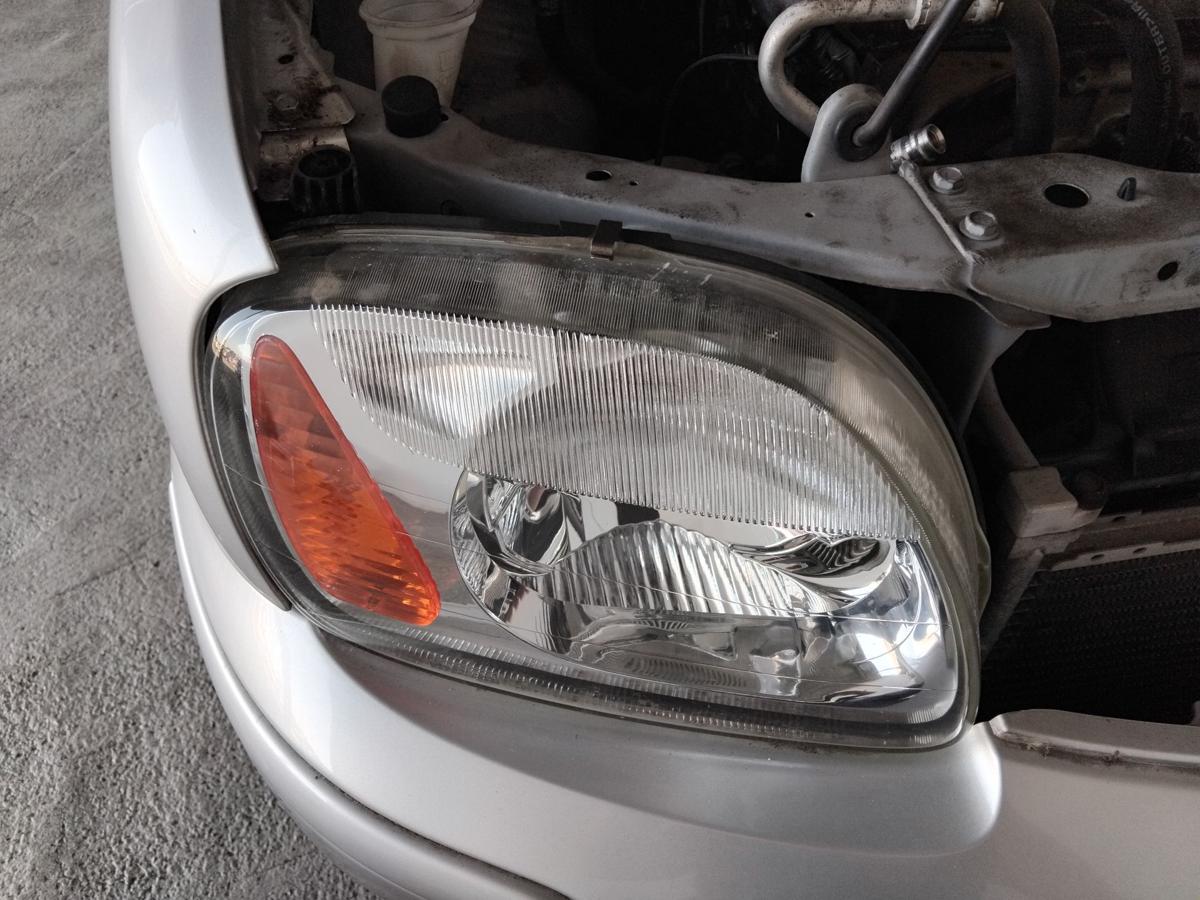 Nissan Micra K11 2. Facelift original Scheinwerfer rechts mit LWR BJ2001