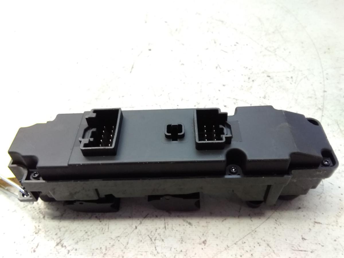 Mazda 6 II GH original Schalter elektrische Fensterheber vorn links BJ2010