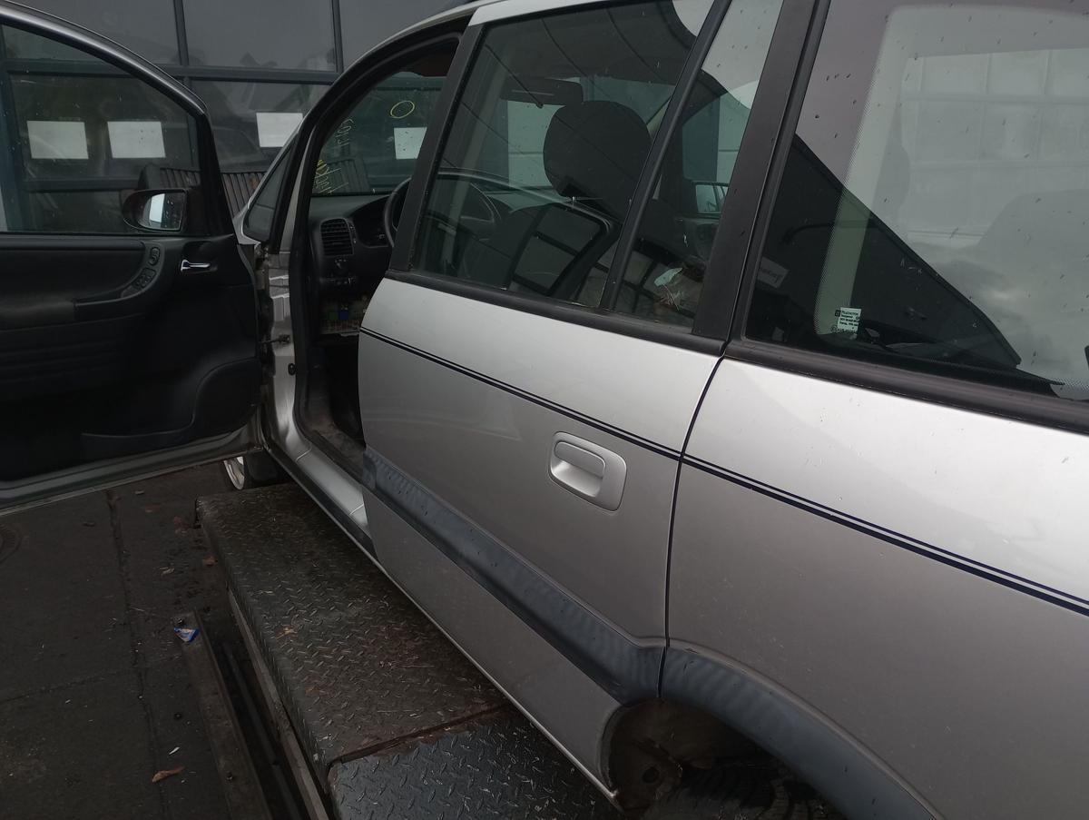 Opel Zafira A original Tür hinten links Fond Z157 Starsilber Bj 2004