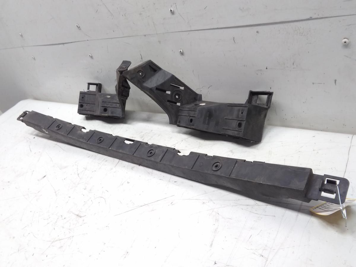 VW Polo 9N3 original Satz Halter F&uuml;hrungen Sto&szlig;f&auml;nger hinten BJ2005