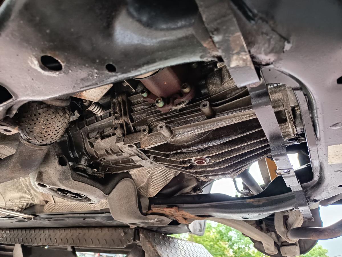 Audi A4 B7 original 5 Gang Schaltgetriebe HFD 186Tkm f&uuml;r 1,8T Bj 2007