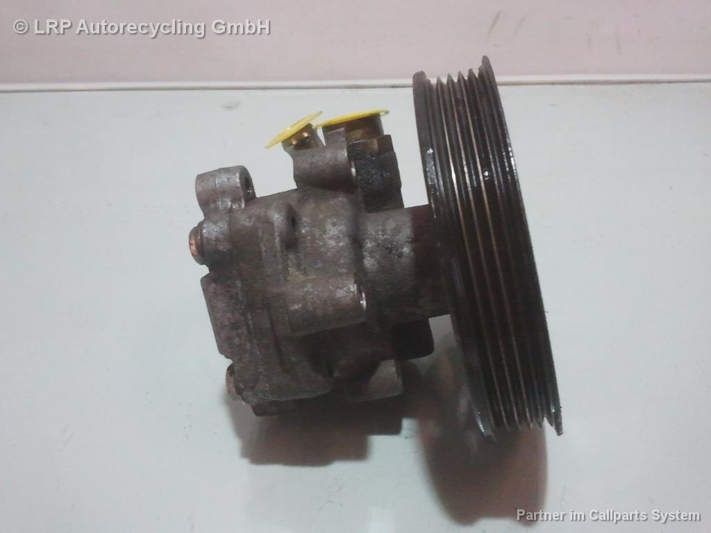 VW Passat 3BG Variant Servopumpe 1J0145156L KYB 1.8T 20V 110kW AWT BJ2001