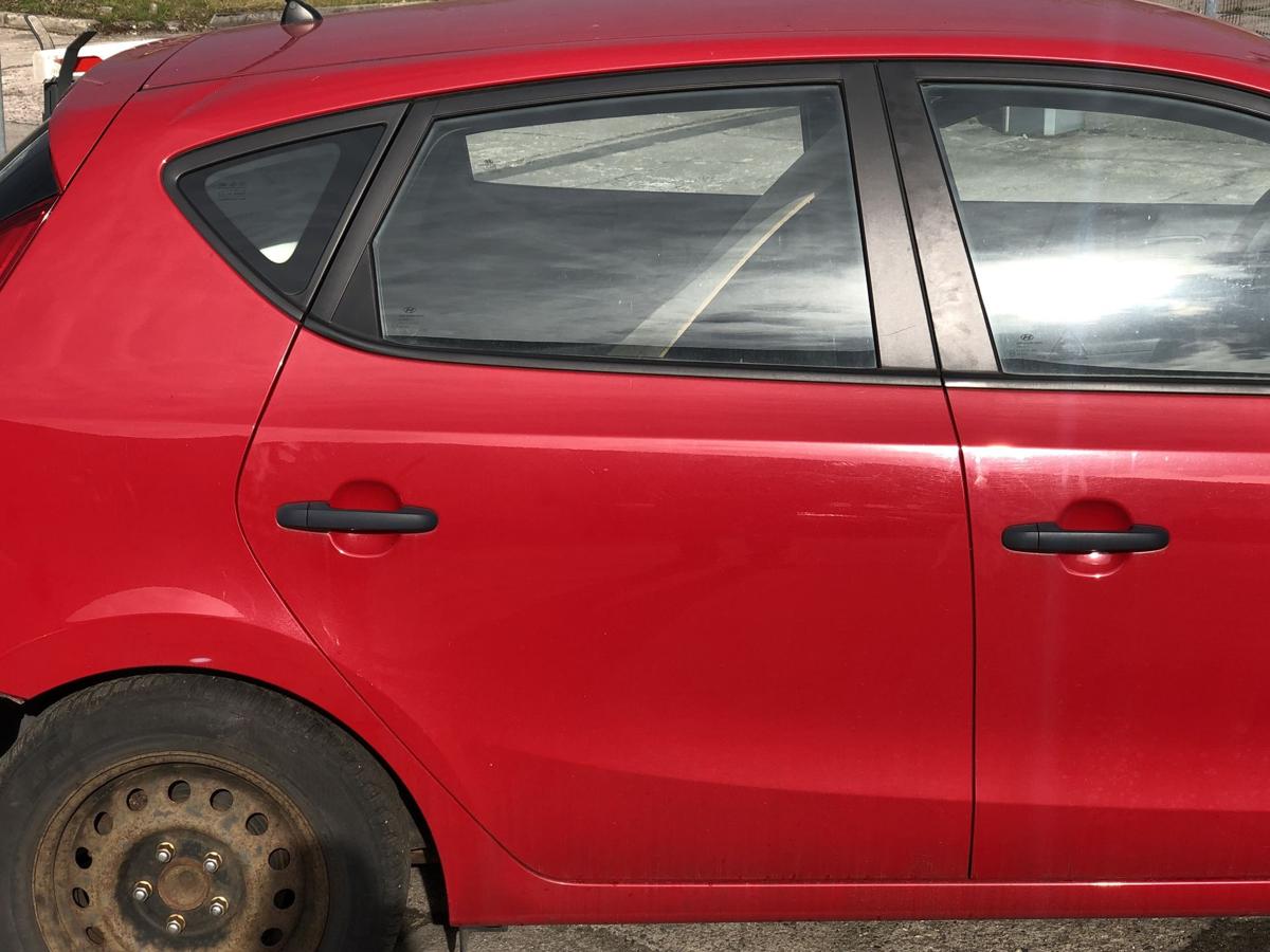 Hyundai i30 FD T&uuml;r hinten rechts Fondt&uuml;r 5 t&uuml;rer Roh JA Shine Red Produktion CZ