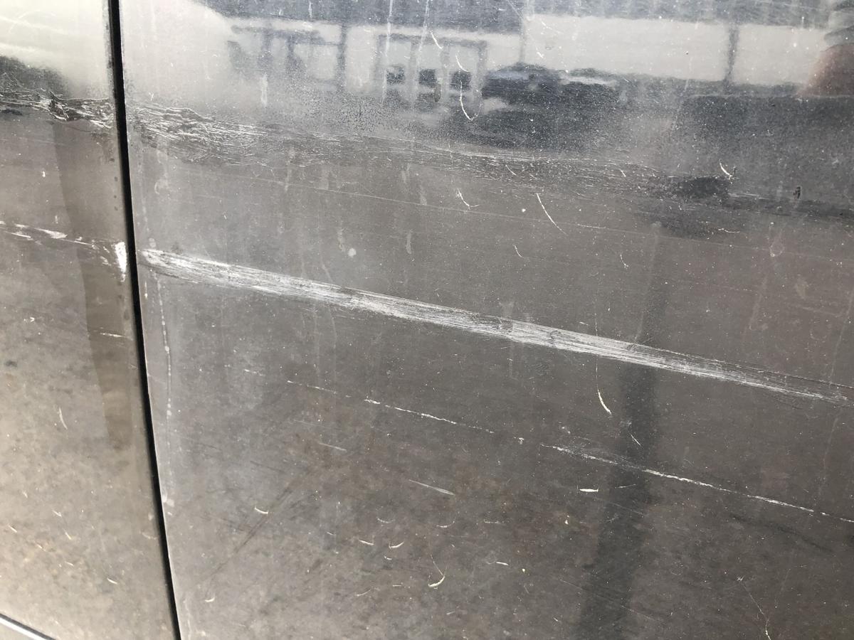 BMW 3er E90 E91 Tür vorn rechts Beifahrertür Rohbau Beschädigt schwarz II 668