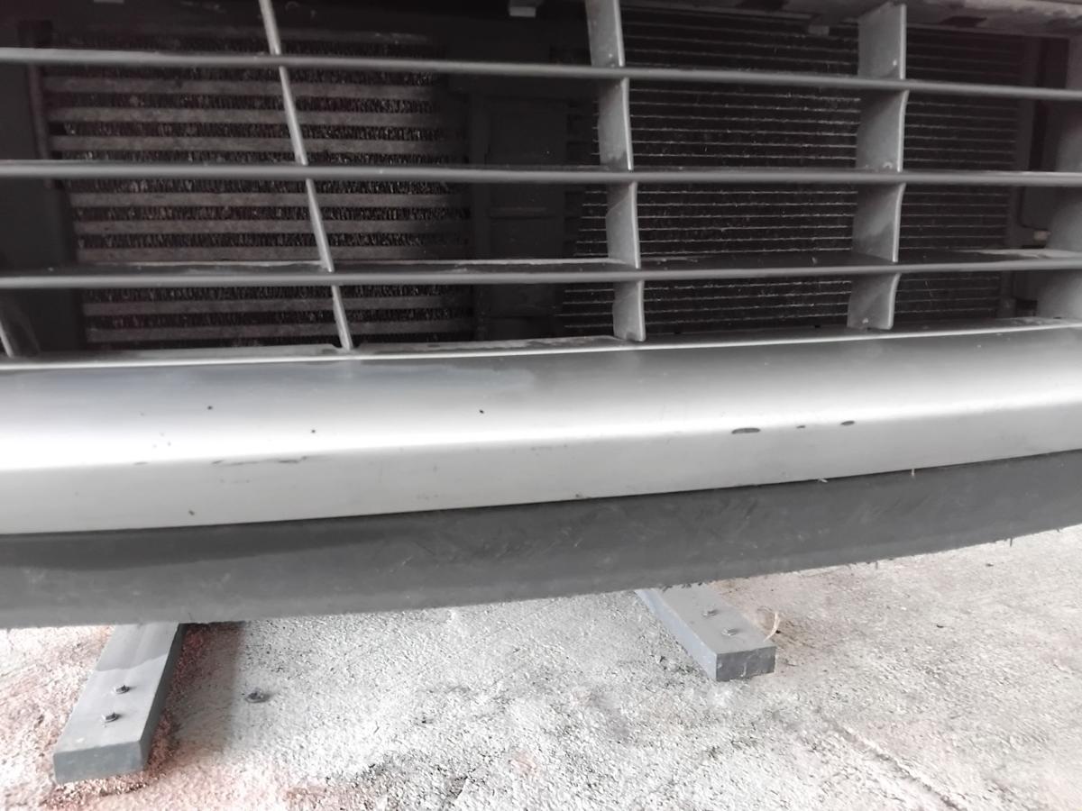 Renault Clio 3 Grandtour original Stoßstange Stossfänger vorn Facelift BJ2009