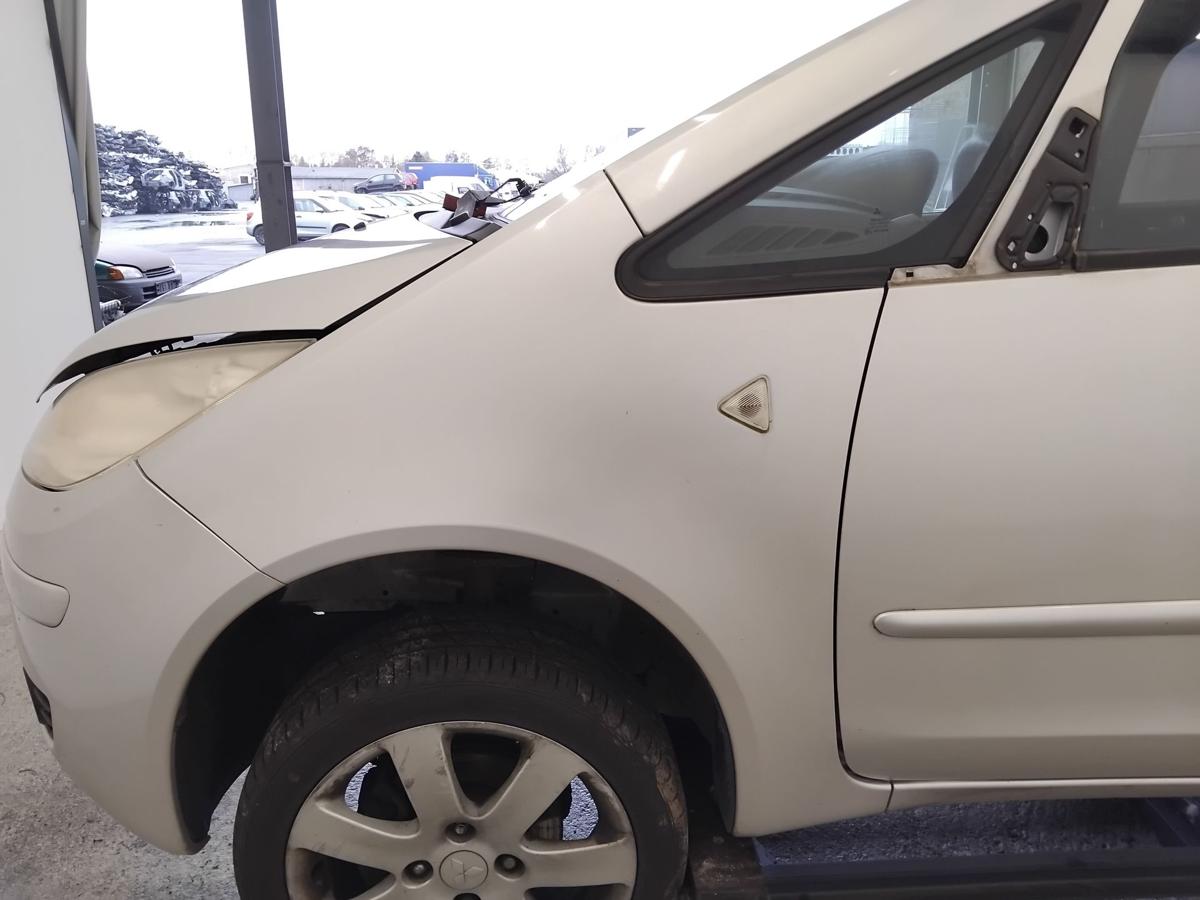 Mitsubishi Colt Z30 original Kotflügel vorn links 5-Türer A50 Haag silber BJ2007
