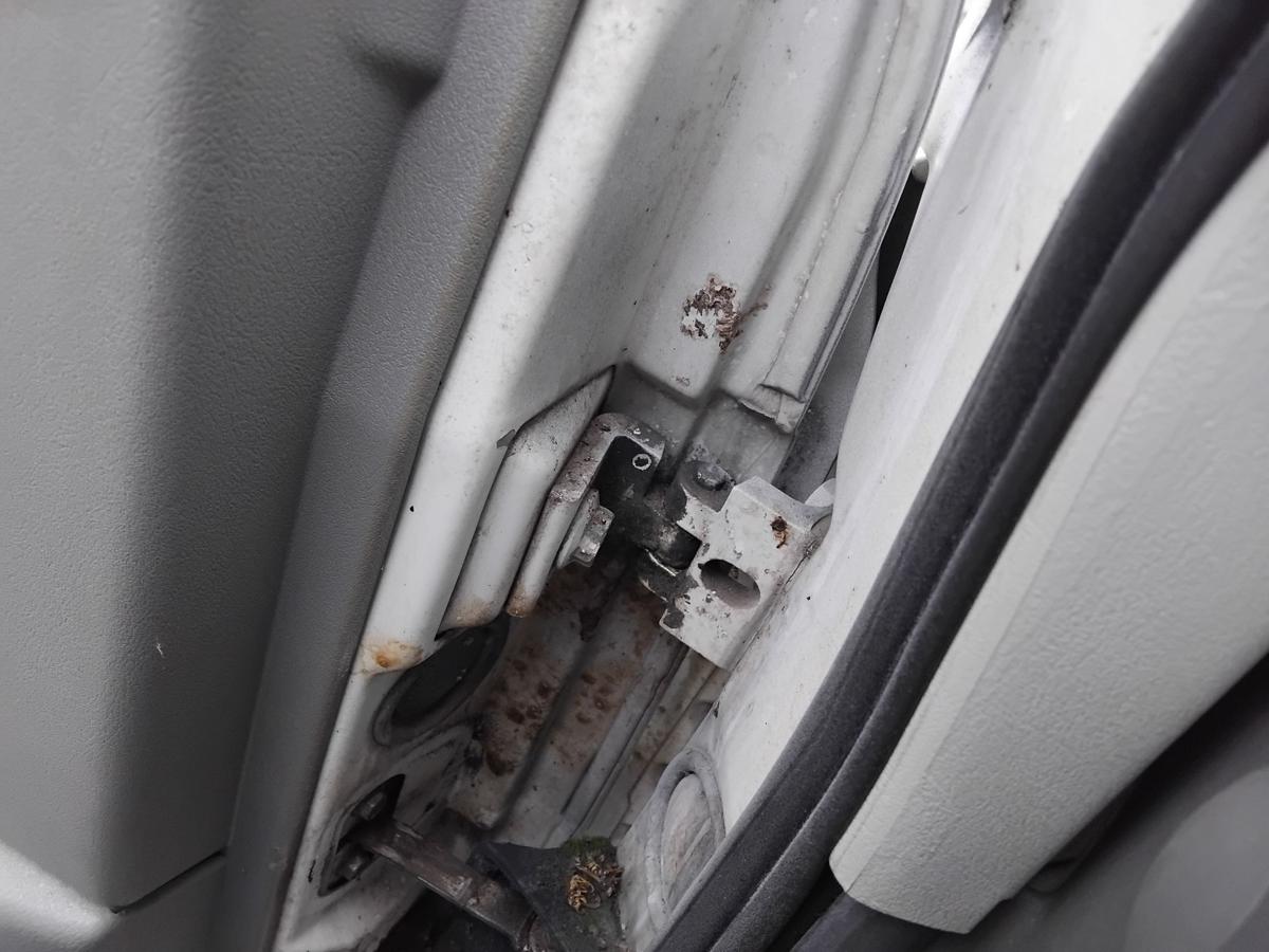 VW T4 Tür vorn links Fahrertür L902 Grauweiss Facelift BJ1998