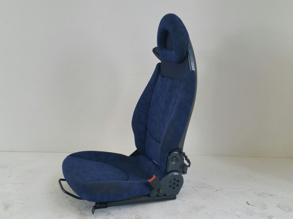 Smart Fortwo 450 Bj.99 Sitz vorn rechts Beifahrersitz blau Stoff