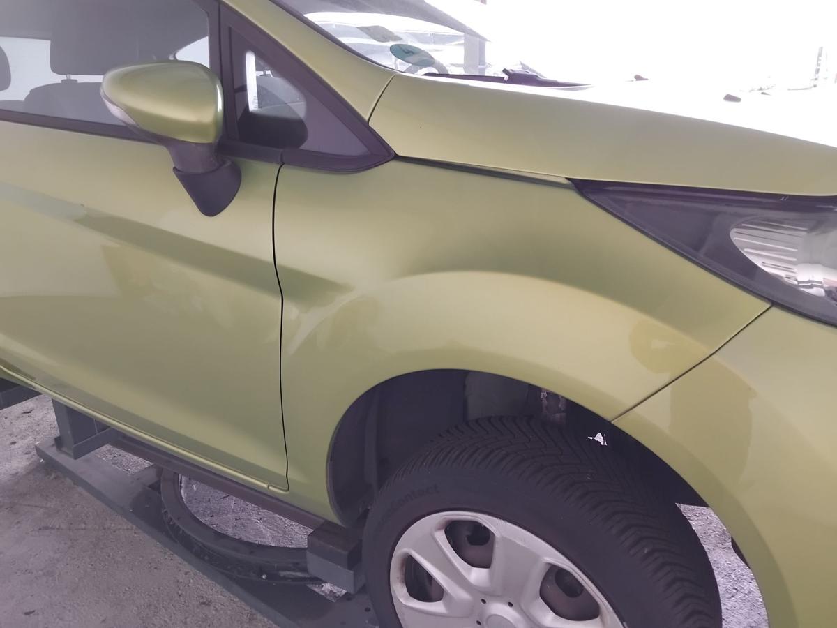 Ford Fiesta JA8 original Kotfl&uuml;gel vorn rechts mintgr&uuml;nmetallic Squeeze BJ2009