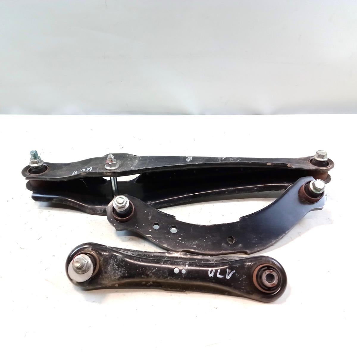 Mitsubishi Eclipse Cross PHEV original Satz Querlenker Hinterachse links Bj.2024