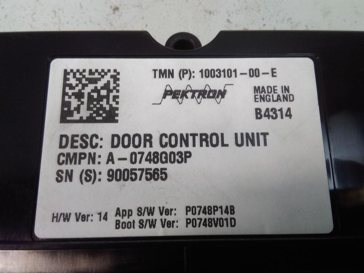 Tesla Model S original T&uuml;rsteuerger&auml;t vorn links 1003101-00-E BJ2014