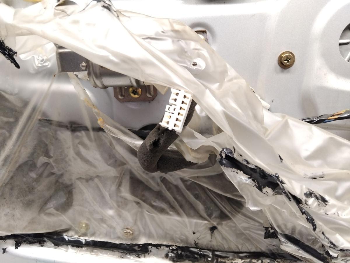 Mitsubishi Colt CJ0 T&uuml;r vorn links Fahrert&uuml;r A69 Satellitsilber 3-t&uuml;rig BJ1996