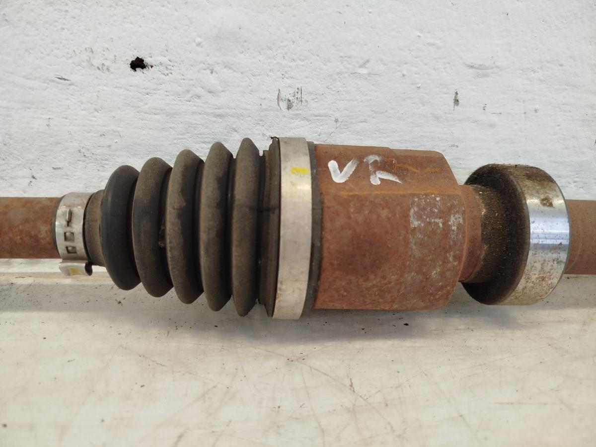 Renault Clio IV X98 TCe90 Antriebswelle vorn rechts Gelenkwelle OEM