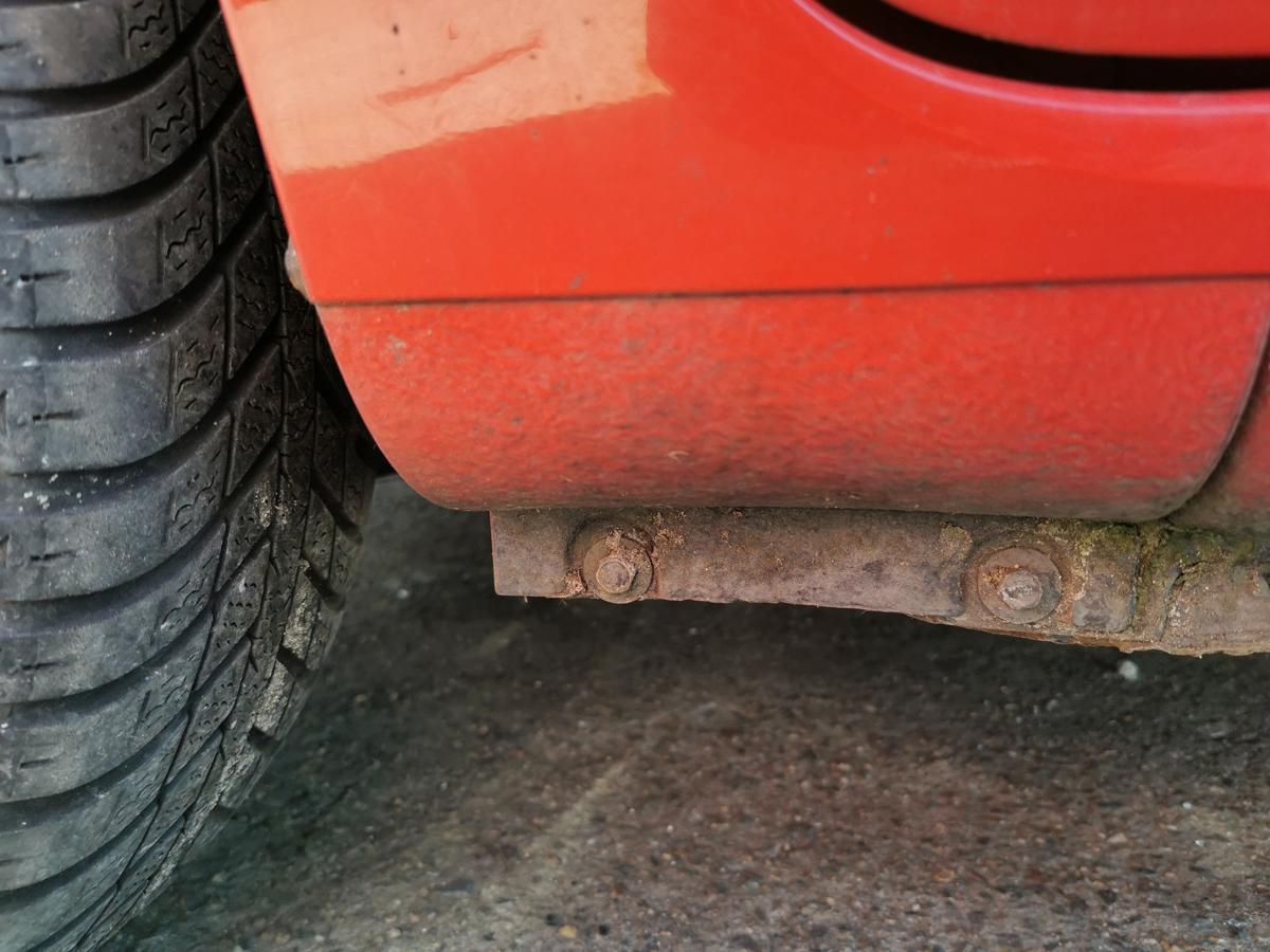 Renault Clio 2 Campus Kotflügel Fender Seitenwand vorn links OV727 Red Brisk