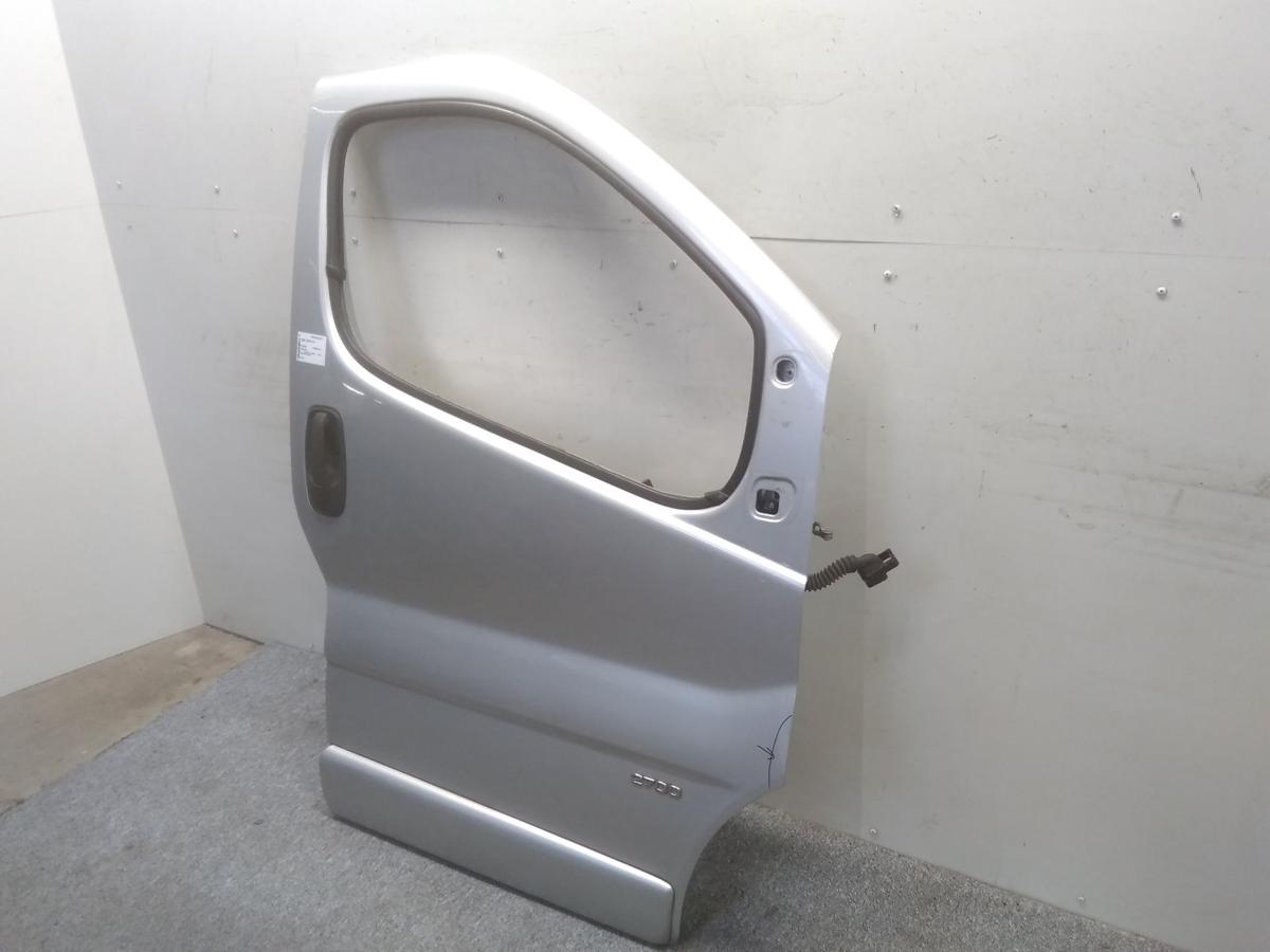 Opel Vivaro A Tür vorn rechts Beifahrertür silber BJ2003