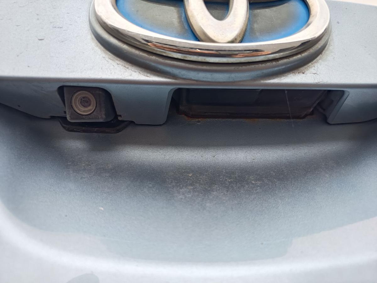 Toyota Auris E18 Limo original Heckklappe mit Scheibe 8N0 Arktisblau Bj2013