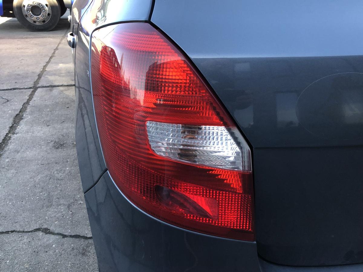 Skoda Fabia 5J R&uuml;ckleuchte links R&uuml;cklicht Heckleuchte 5 t&uuml;rer Schlusslicht