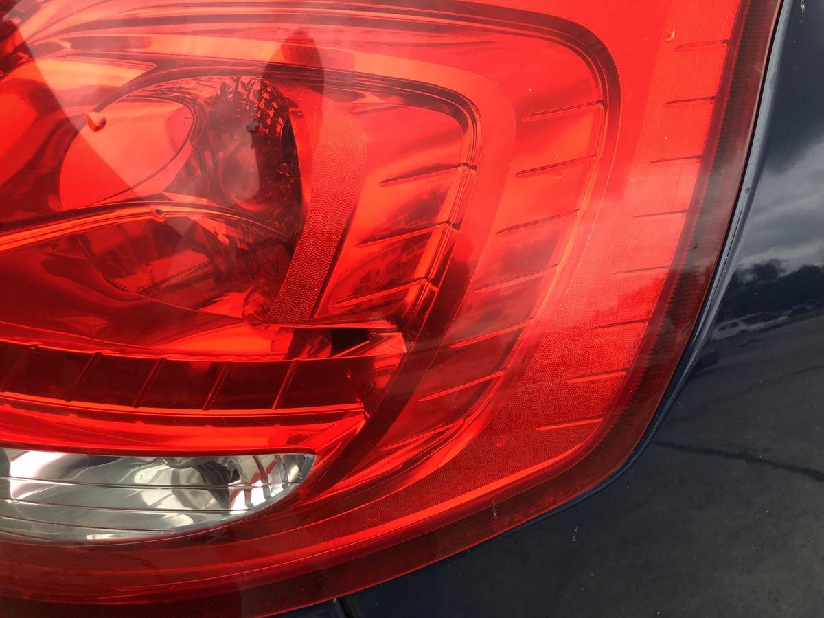 Ford Fiesta JA8 Rückleuchte rechts Rücklicht Heckleuchte 3 türer Heckleuchte