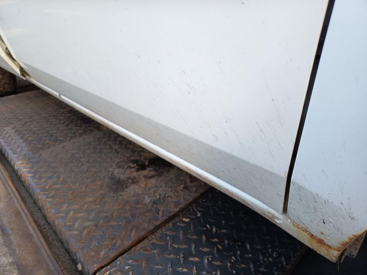Fiat Doblo Cargo 223 original T&uuml;r vorn rechts Beifahrer Wei&szlig; uni Bj 2001