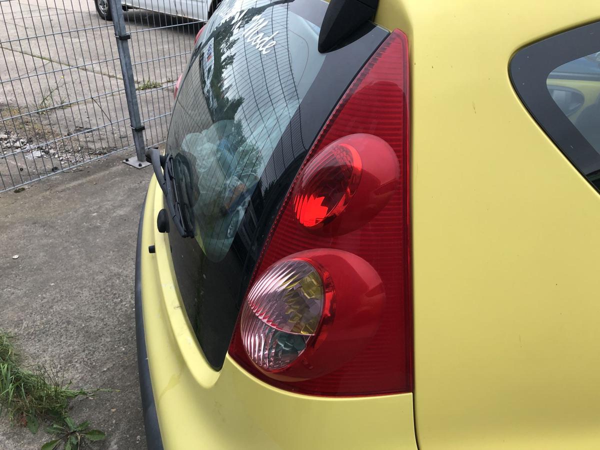 Peugeot 107 Typ P R&uuml;ckleuchte rechts R&uuml;cklicht Heckleuchte Schlusslicht