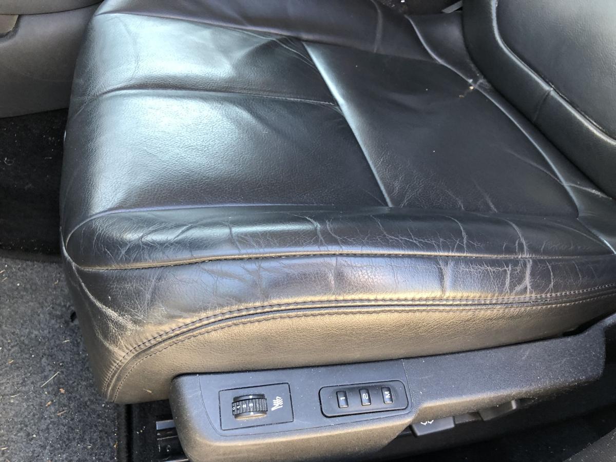 Citroen C4 Typ L Ledersitz vorn links Leder schwarz Vollelektrisch mit Memory