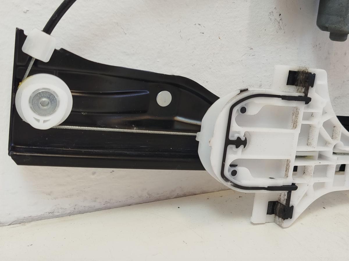 Omoda 5 EV Elektro Fensterheber vorn rechts elektrisch Motor und Hebermechanik