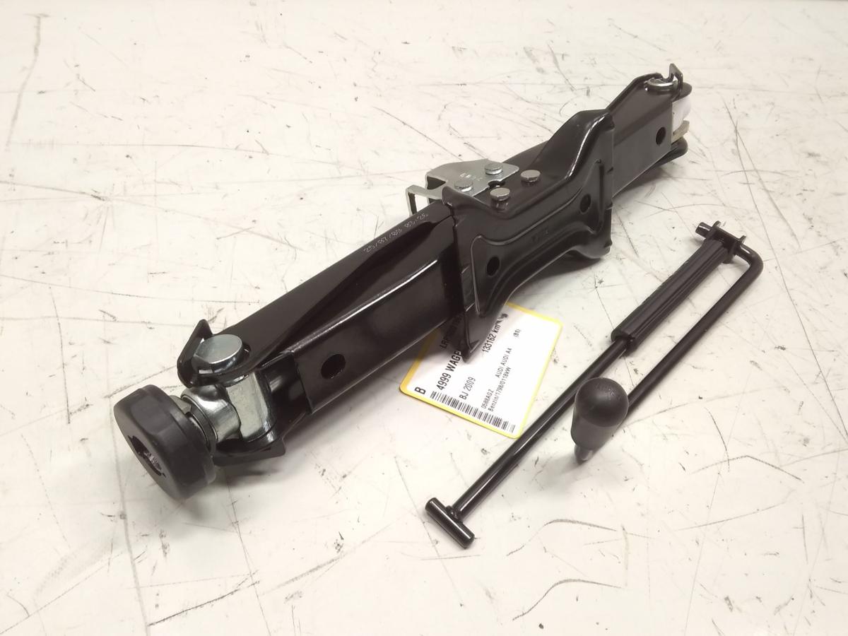 Audi A4 8K B8 original Wagenheber 8K0011031D Bj.2009