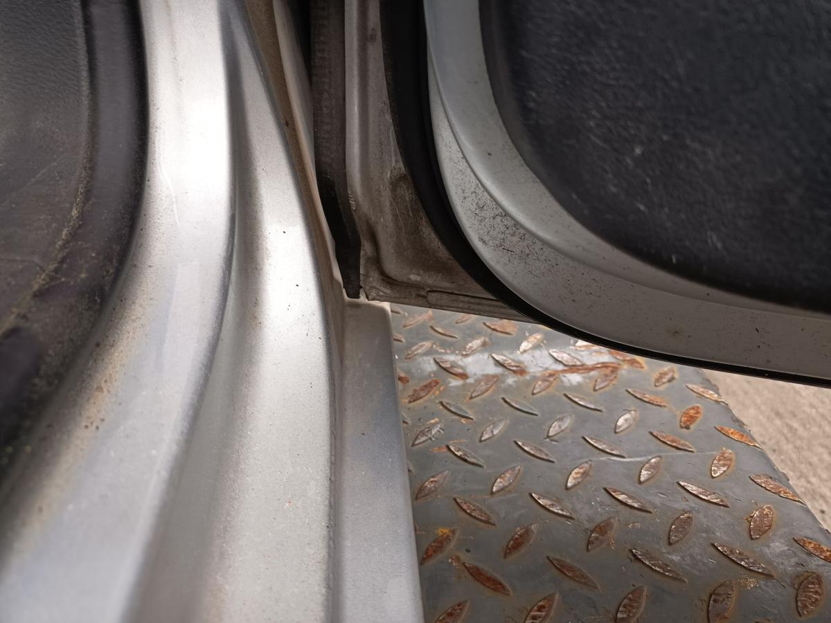 VW Touran 1T orig Tür hinten rechts LA7W Reflexsilber Bj 2004