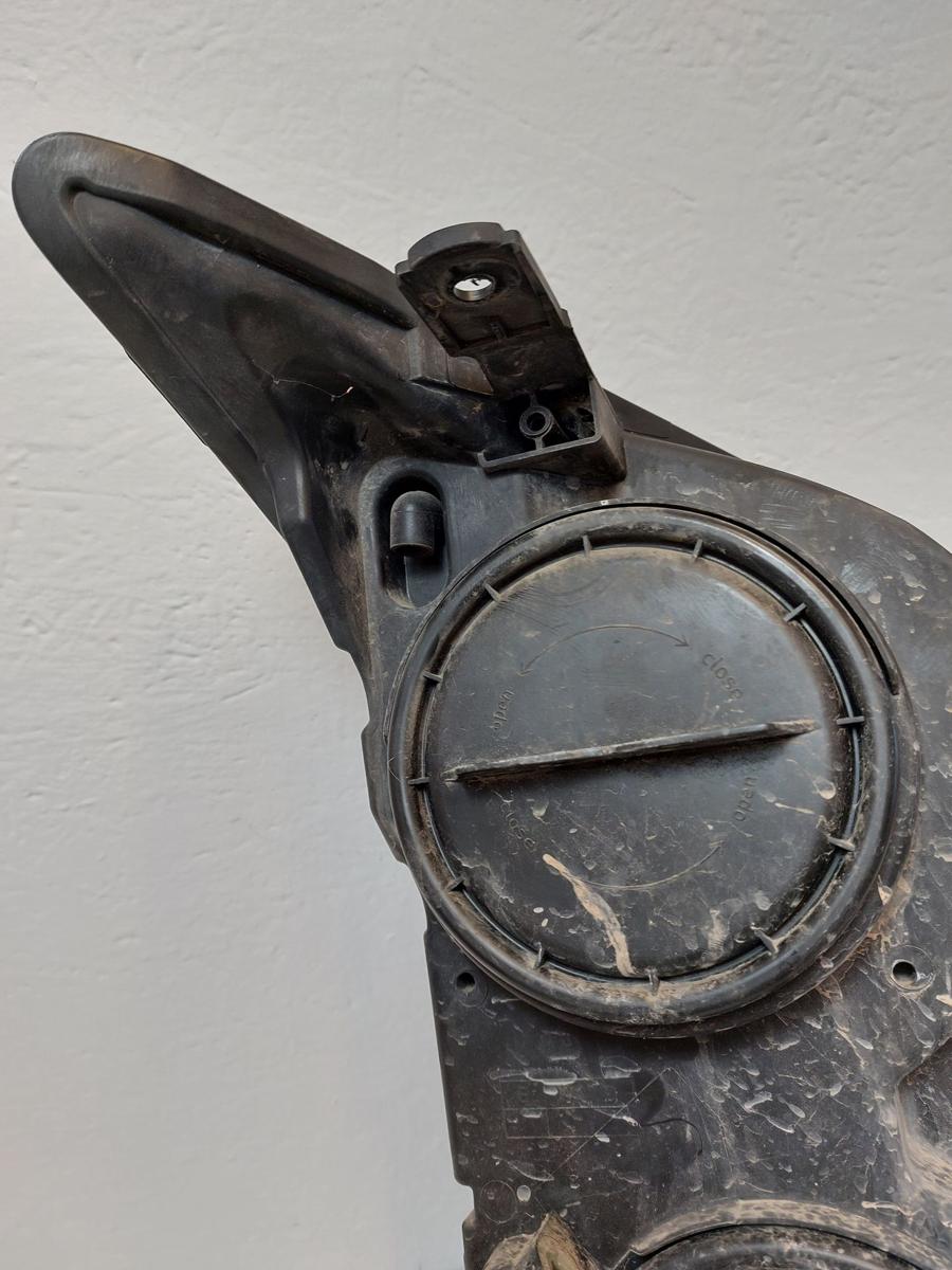 VW Crafter 35 2E Scheinwerfer links Halogen Hella Kratzer Frontscheinwerfer OEM