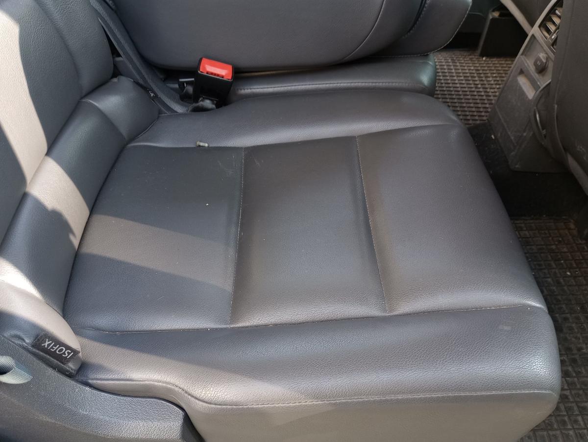 VW Touran 1T GP original Sitz hinten rechts Reihe 2 Leder schwarz Bj 2010