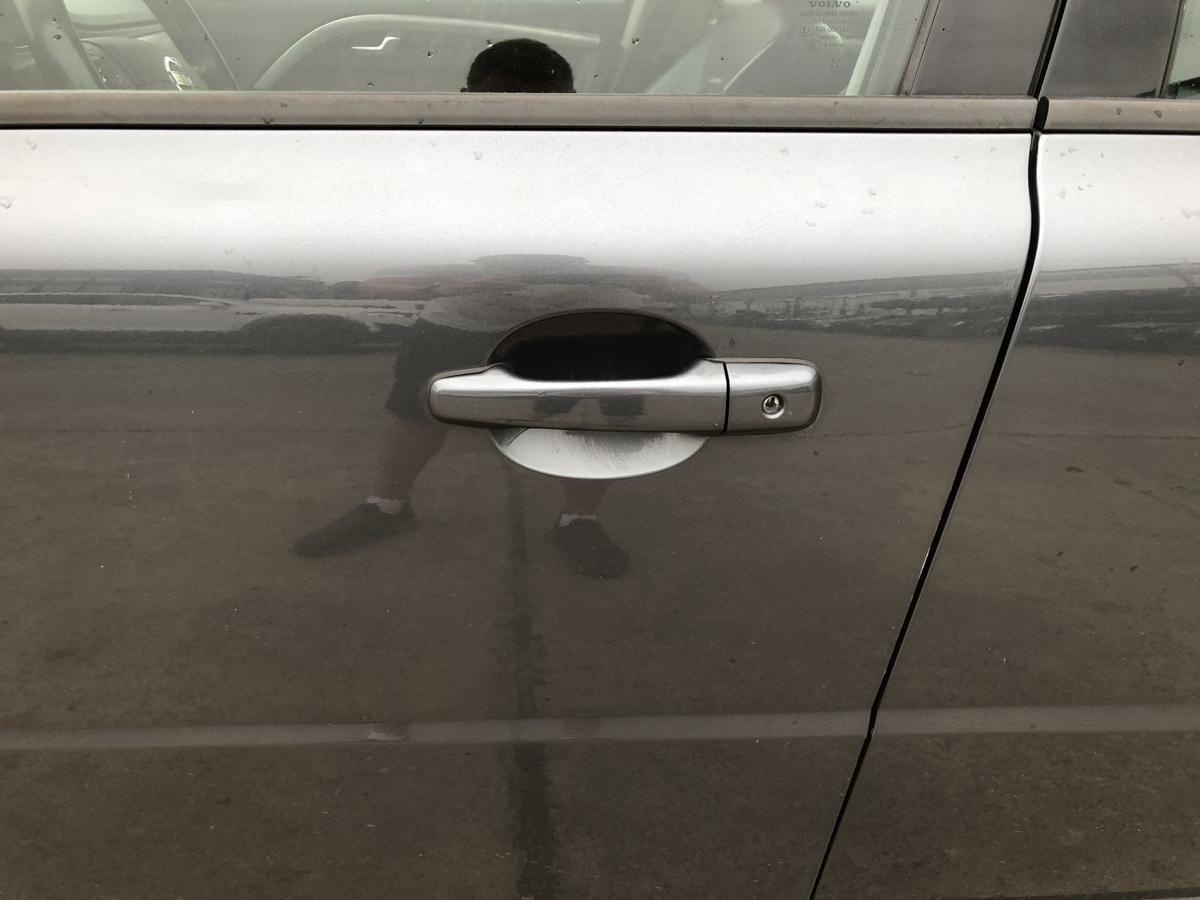 Volvo V70 Typ B T&uuml;r vorn links Fahrert&uuml;r im Rohbau 45500 Titanium Grey Metallic