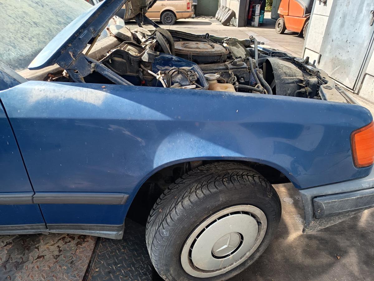Mercedes W/S124 original Kotfl&uuml;gel rechts Seitenteil 900 Surfblau Bj 1988