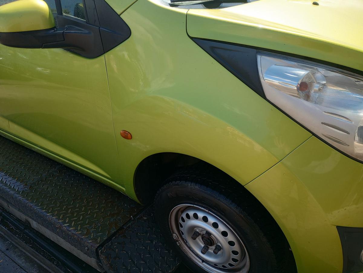 Chevrolet Spark M300 orig Kotflügel rechts GJT Grün Bj 2010