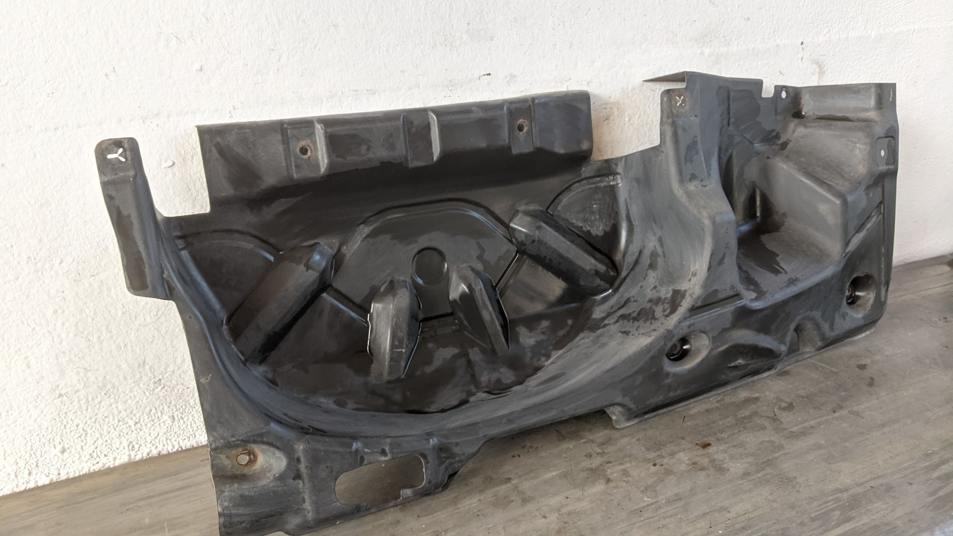 VW T5 5.1 Facelift Unterbodenverkleidung hinten Verkleidung Ersatzrad OE