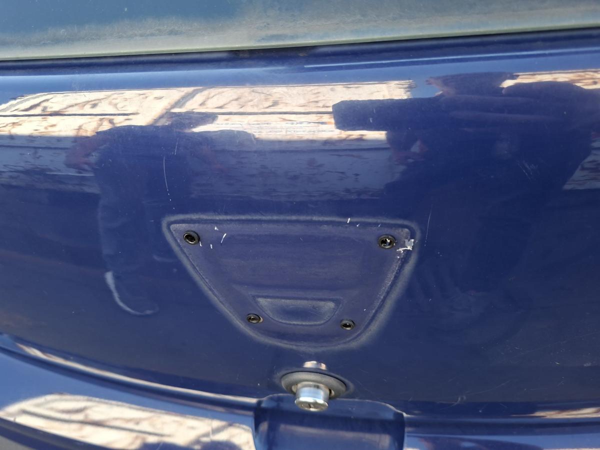 Dacia Sandero original Heckklappe EZ 2010 OV61H-Blue Marine ohne Emblem