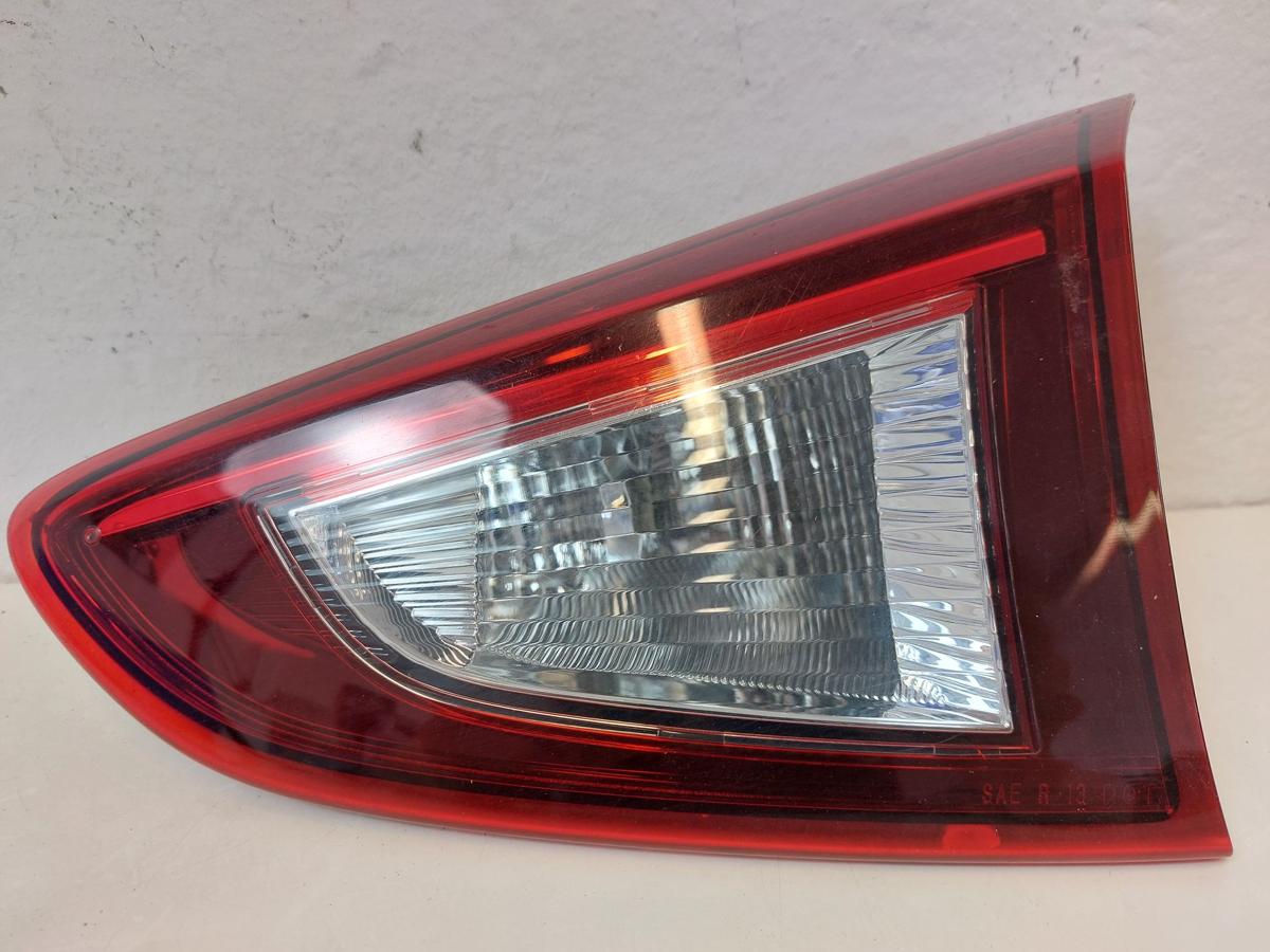 Mazda 2 DJ R&uuml;ckleuchte innen rechts Heckklappenteil R&uuml;cklicht Heckleuchte OE