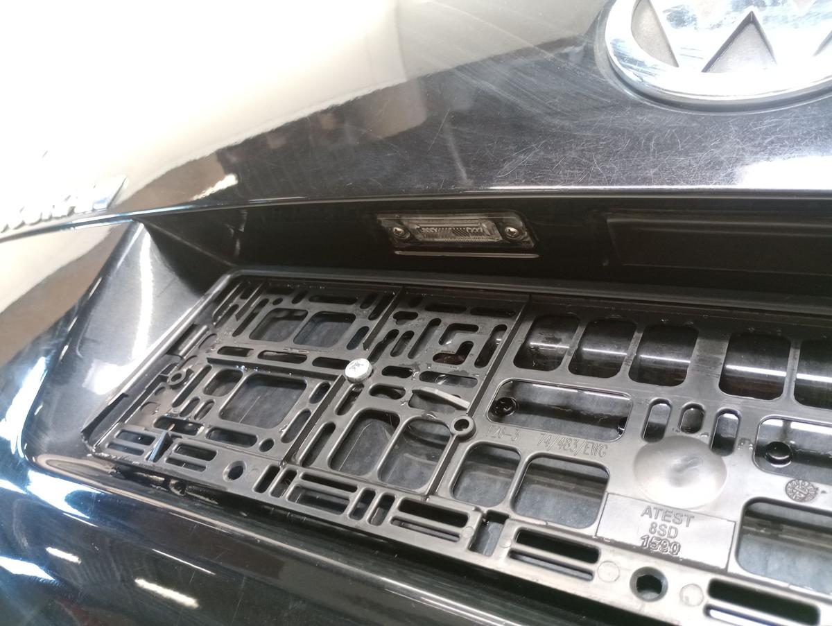 VW Touran 1T orig Heckklappe mit Scheibe Kofferraum LC9X Schwarz Bj 2009