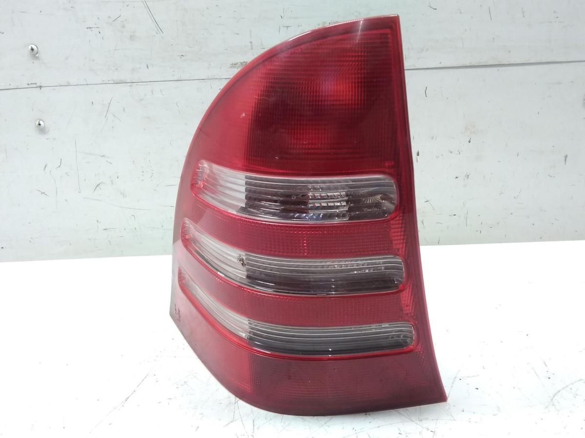 Mercedes C-Klasse T-Modell S203 original Rückleuchte Heckleuchte links Bj.2002