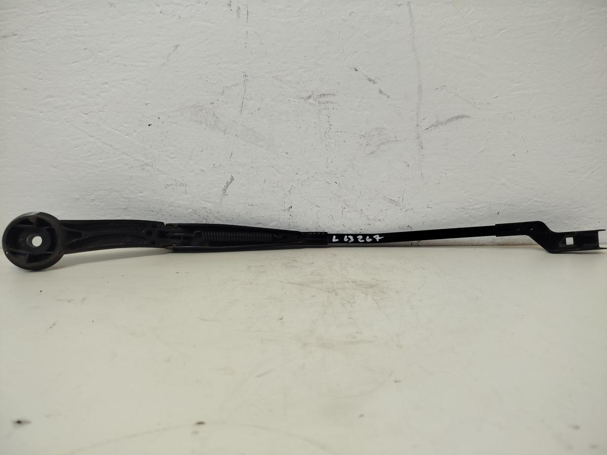 Ford Focus DYB MK3 Wischerarm vorn links Scheibenwischer Fahrerseite