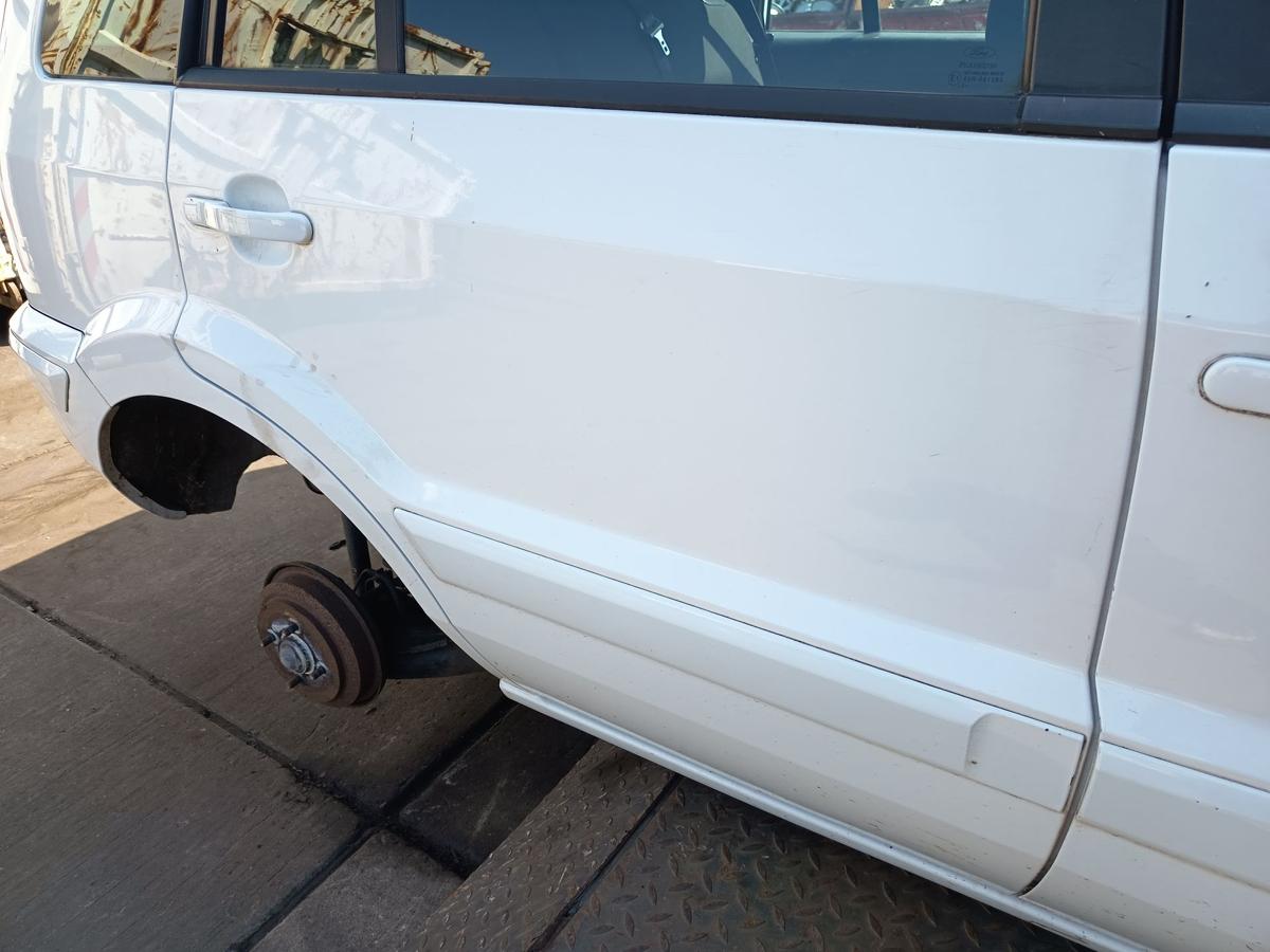 Ford Fusion original T&uuml;r hinten rechts Frost Wei&szlig; Baujahr 2010