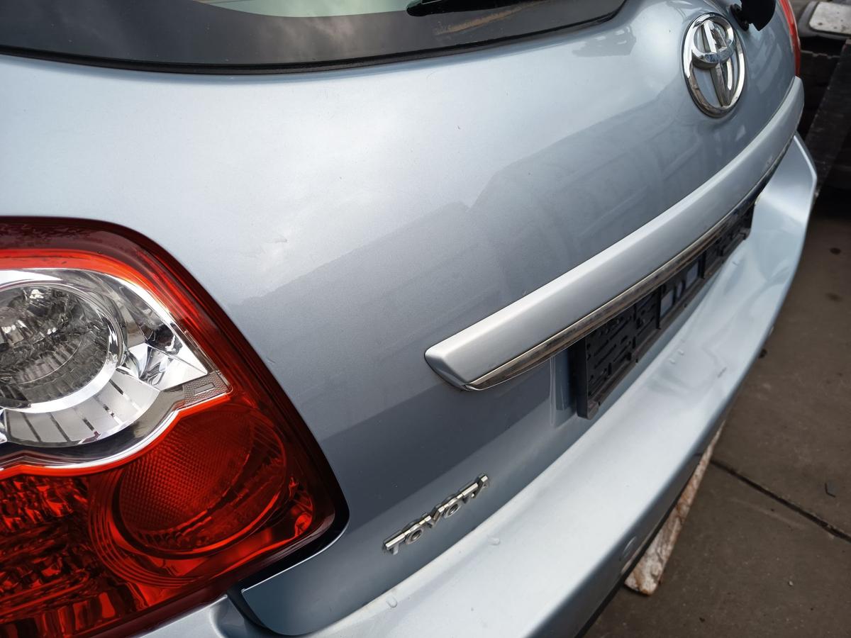 Toyota Auris E15 original Heckklappe mit Scheibe 8S1 Light Blue Bj 2011
