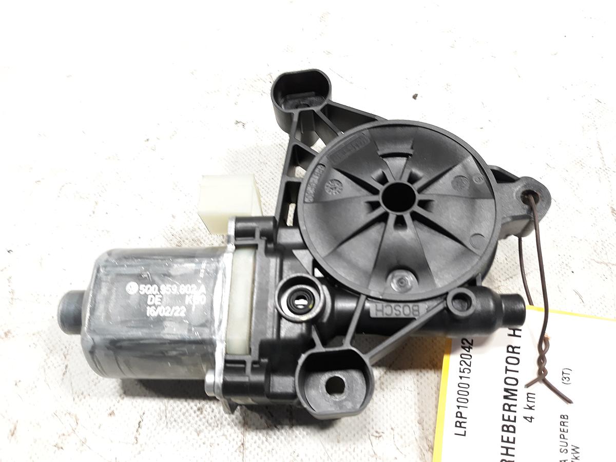 Skoda Superb 3V Bj.2022 original Fensterhebermotor hinten rechts Bosch 0130822714