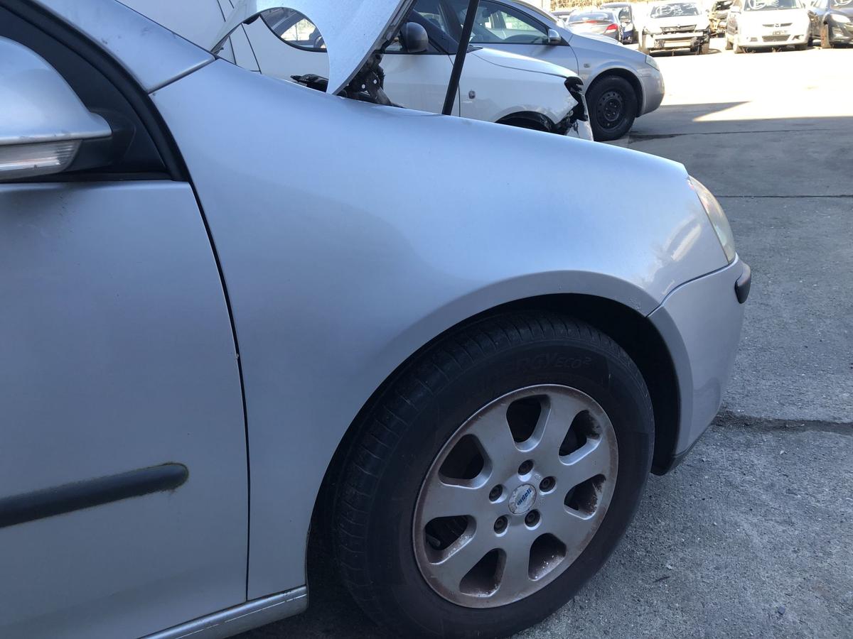 VW Golf 5 V 1K Kotfl&uuml;gel vorn rechts Beifahrerseite LA7W Reflexsilber Metallic