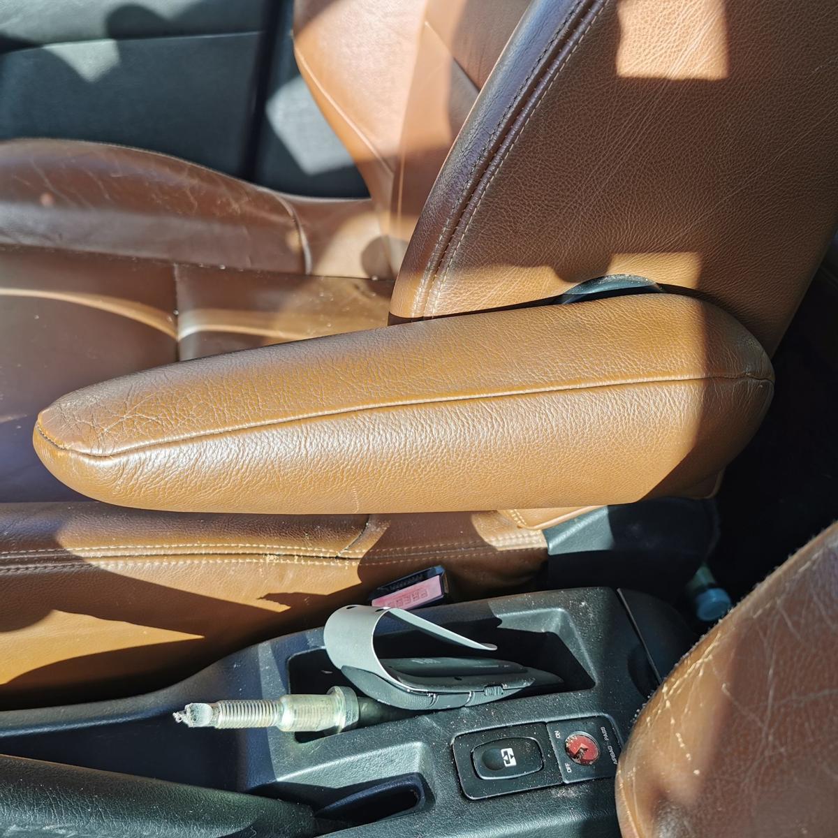 Peugeot 307 SW 3E Fahrersitz Sitz vor rechts Leder braun Roland Garros