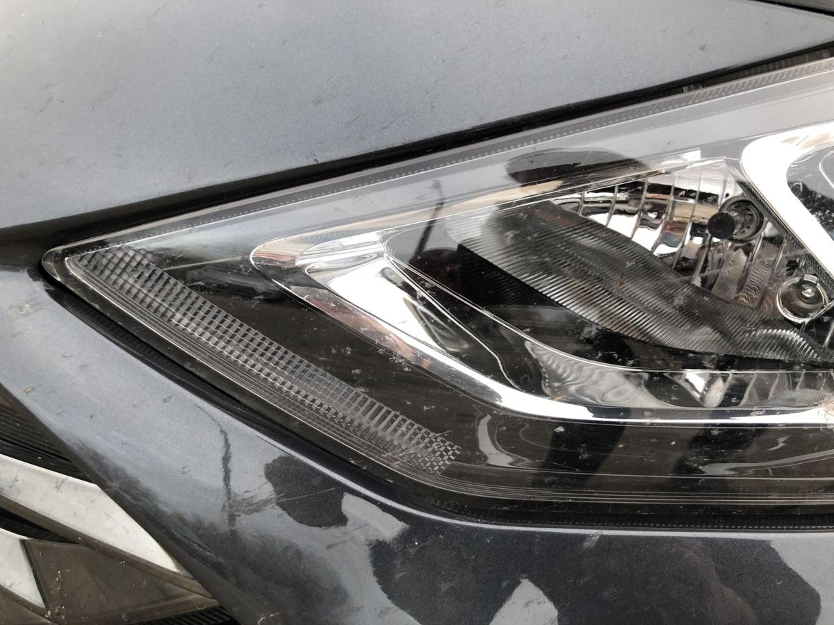 Hyundai i30 PD Scheinwerfer links Frontscheinwerfer Halogen Beschädigt 20-24