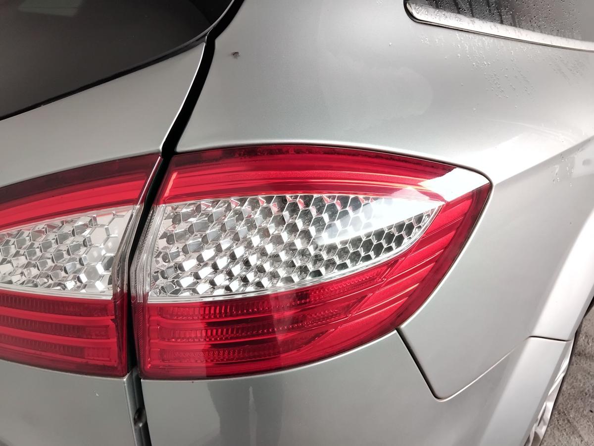Ford Mondeo 4 BA7 Kombi original Rückleuchte Heckleuchte rechts aussen BJ2007