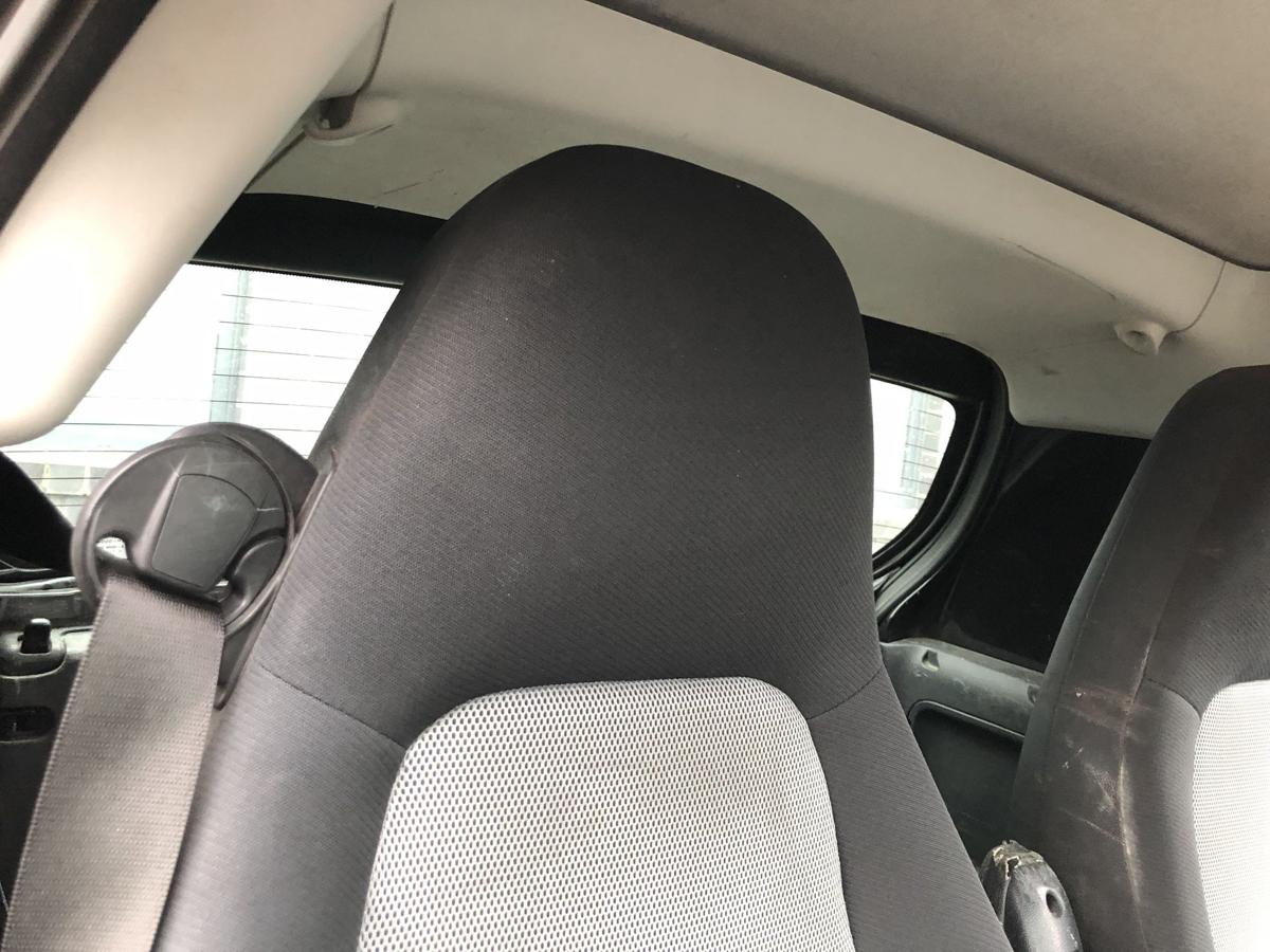 Smart 451 Mopf Sitz vorn rechts Beifahrersitz Autositz Stoffsitz