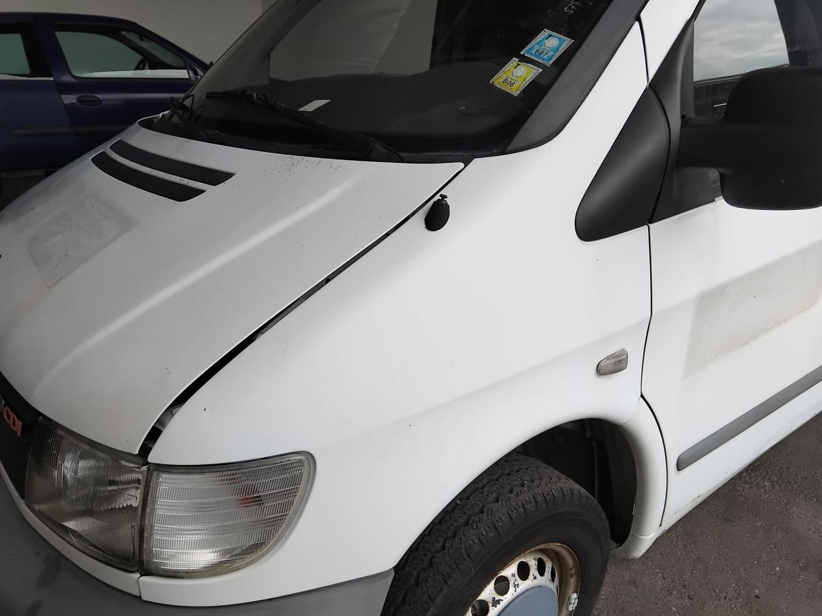 Mercedes Vito 638 original Kotflügel vorn links arktikweiss 9147 BJ2003