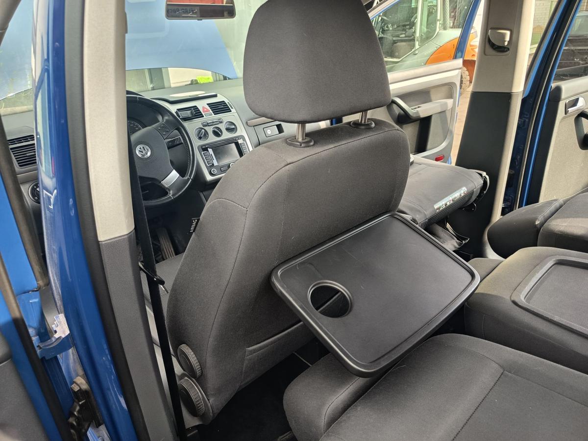 VW Touran GP 1T original Fahrersitz vorn links Stoff schwarz/anthrazit Bj 2009